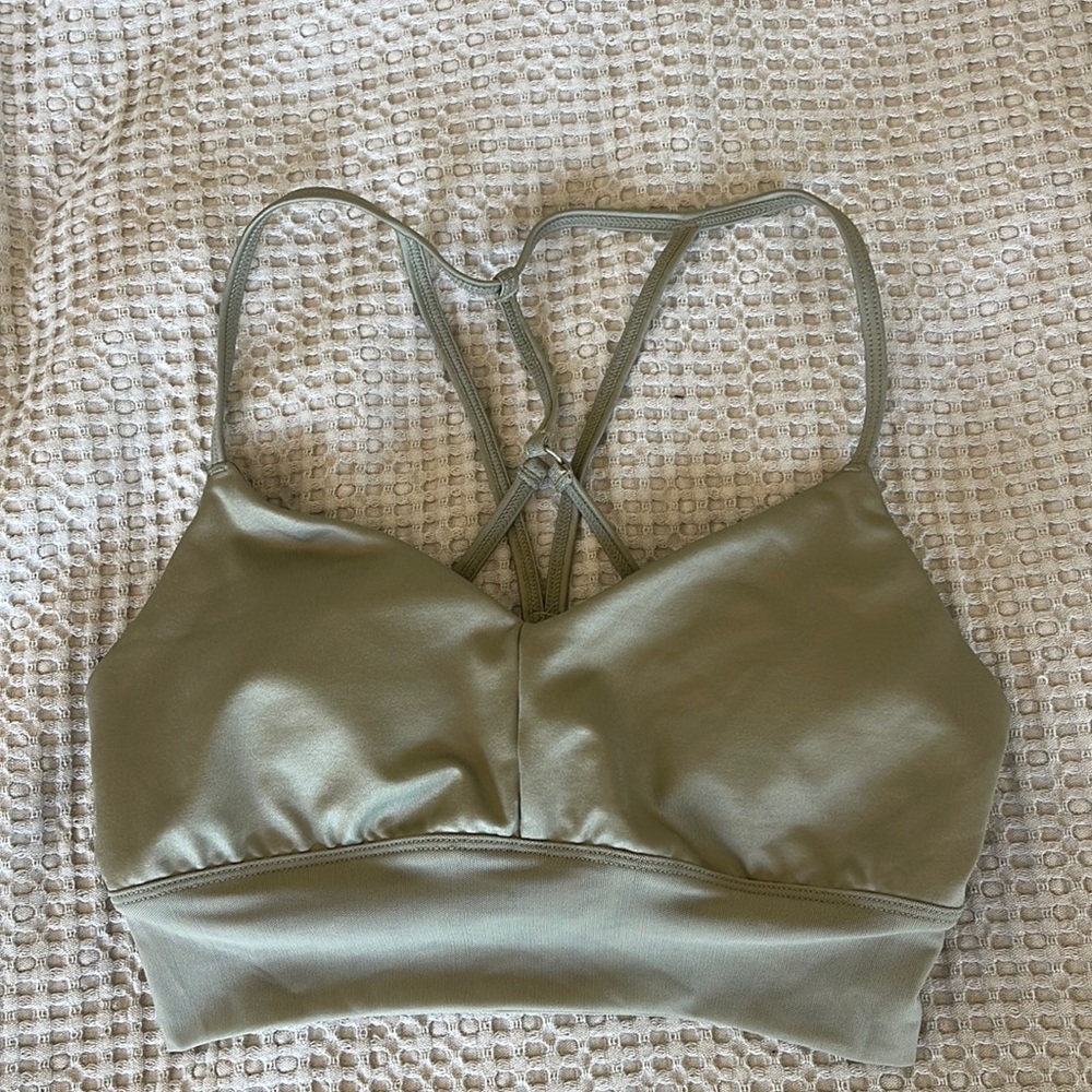Alo sports bra